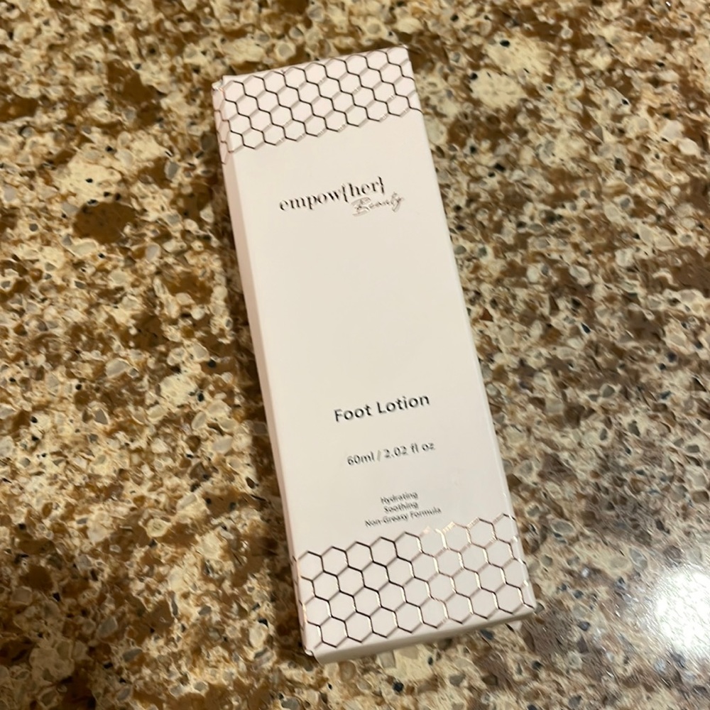 Empow{her} Beauty Foot Lotion 60ml/2.02 oz New In Box